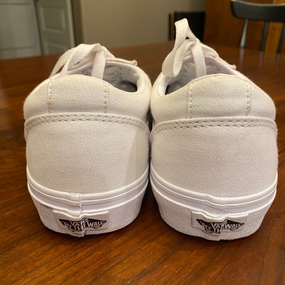 Vans - Picture 2 of 3